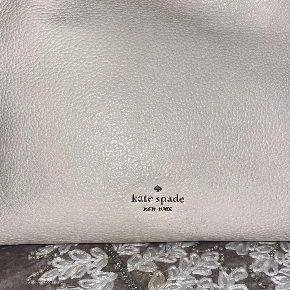 Kate Spade Leila Colorblock Cream and Tan Shoulder Bag Tote 3 Compartment Purse